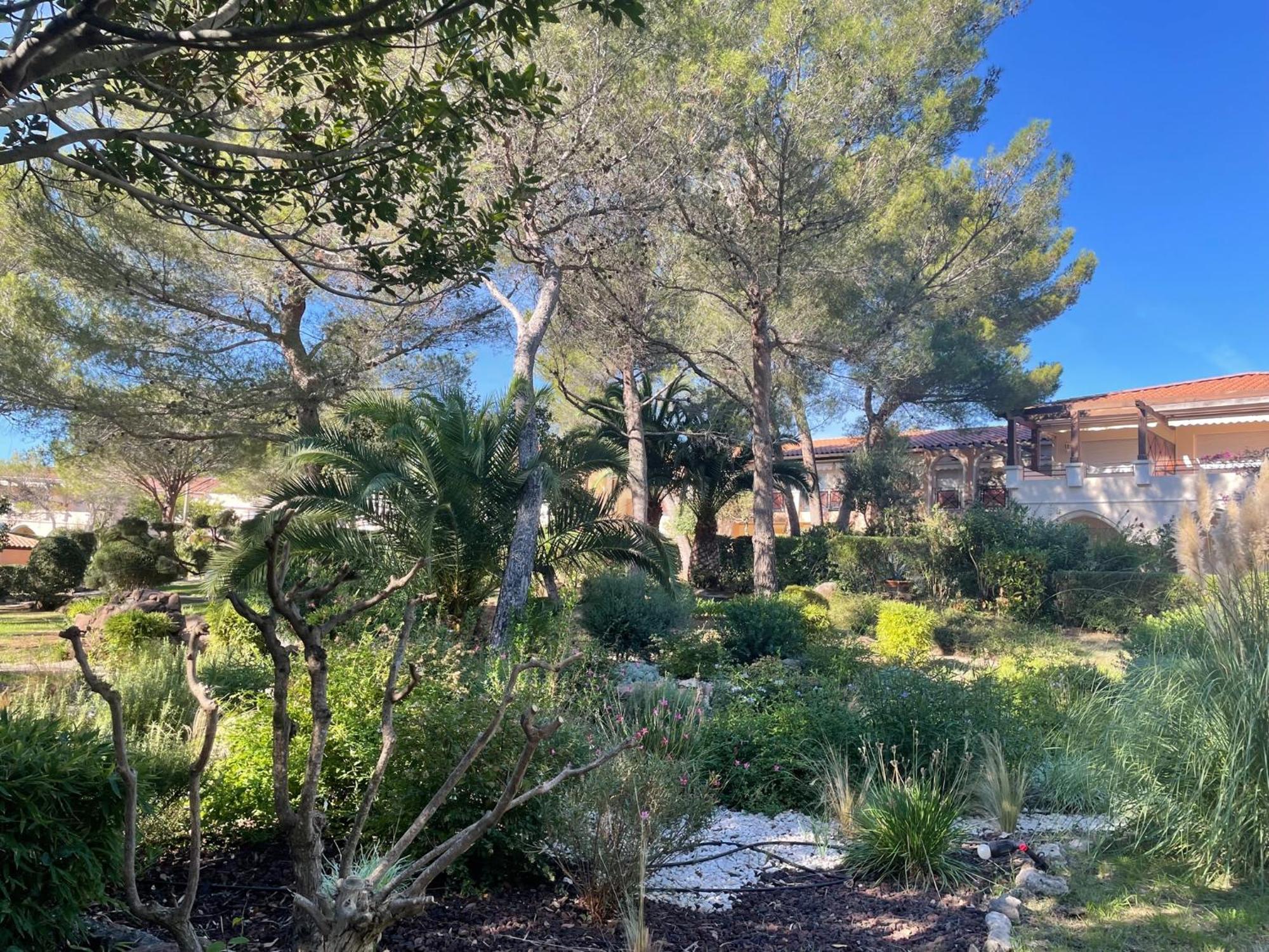 2 Pieces Saint Raphael Renove, Classe 4 Etoiles, 100 M Plages, Piscine, Tennis, Parc, Terrasse, Jardin Privatif Exterior foto